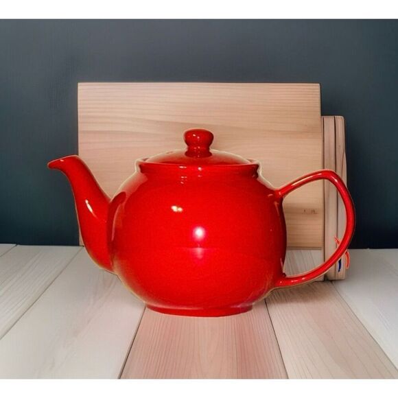 Price & Kensington Teapot Beautiful Shade Of Red - Picture 1 of 4